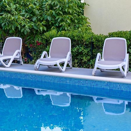 Seka Apartments With A Pool Kastela Bagian luar foto